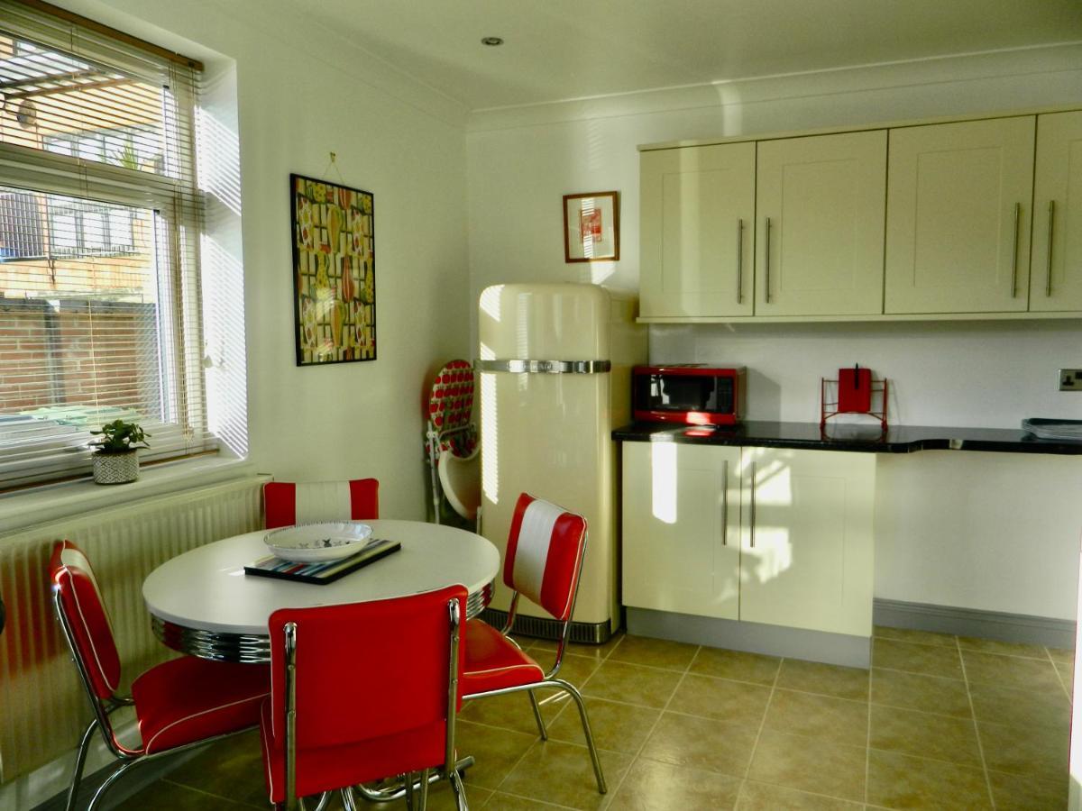 'Harbour View' On The River By Gorleston'S Award Winning Beach - Pet Free! Kültér fotó