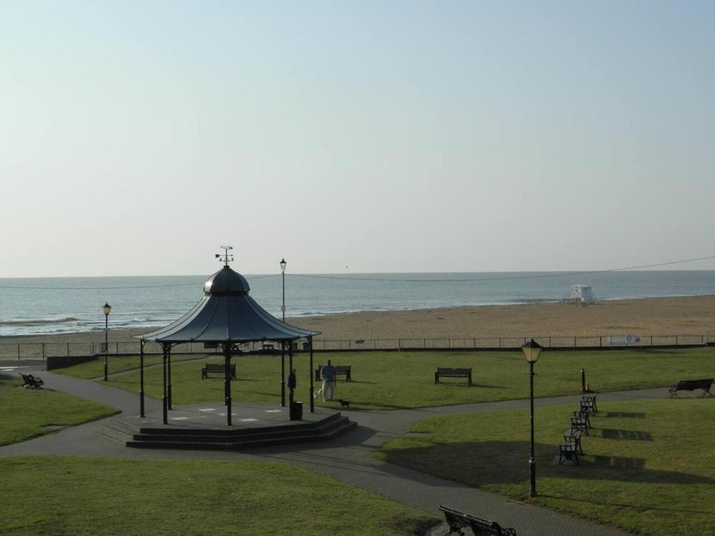 'Harbour View' On The River By Gorleston'S Award Winning Beach - Pet Free! Kültér fotó